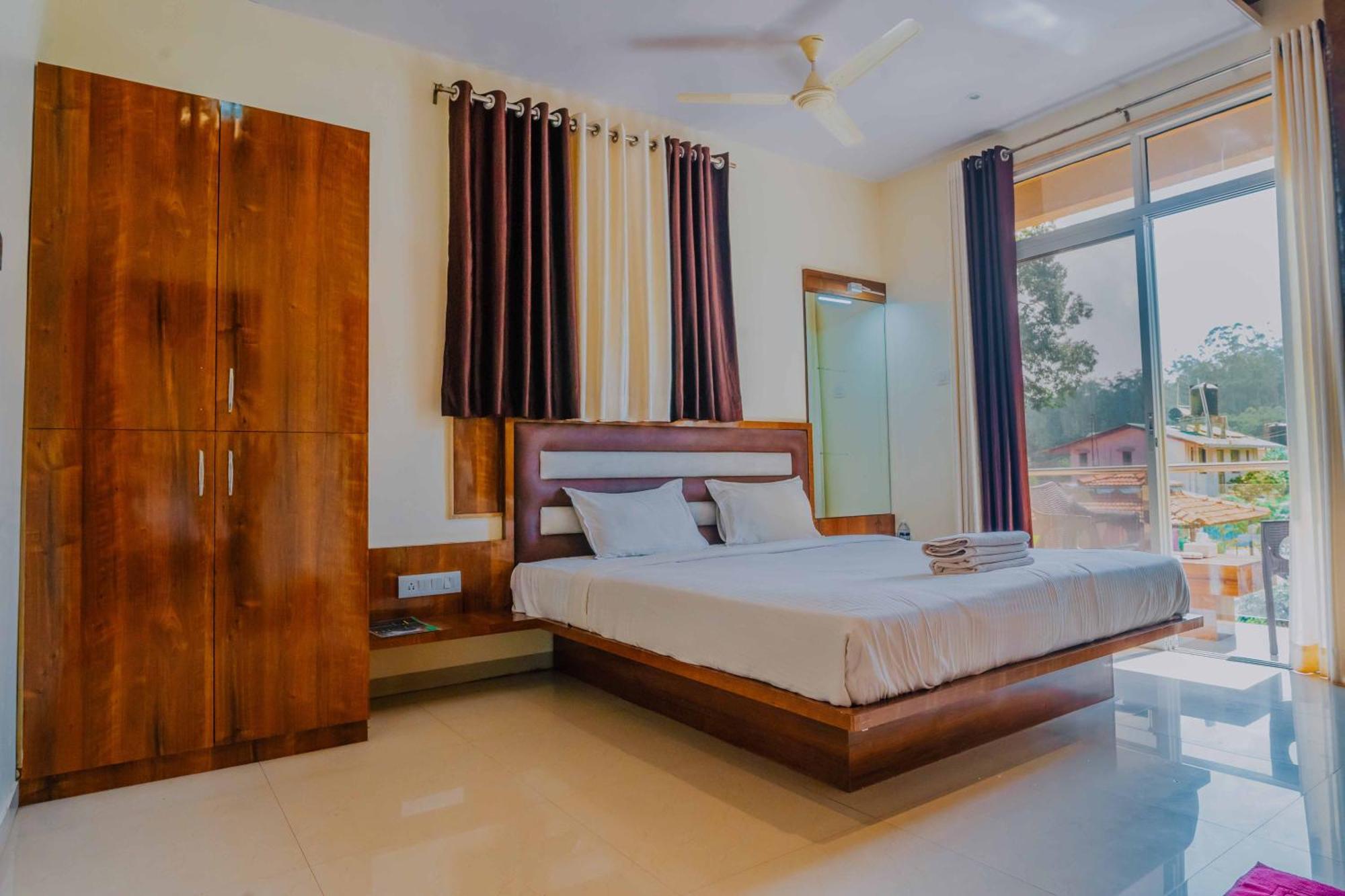 Hotel Oakwood Mahābaleshwar Oda fotoğraf